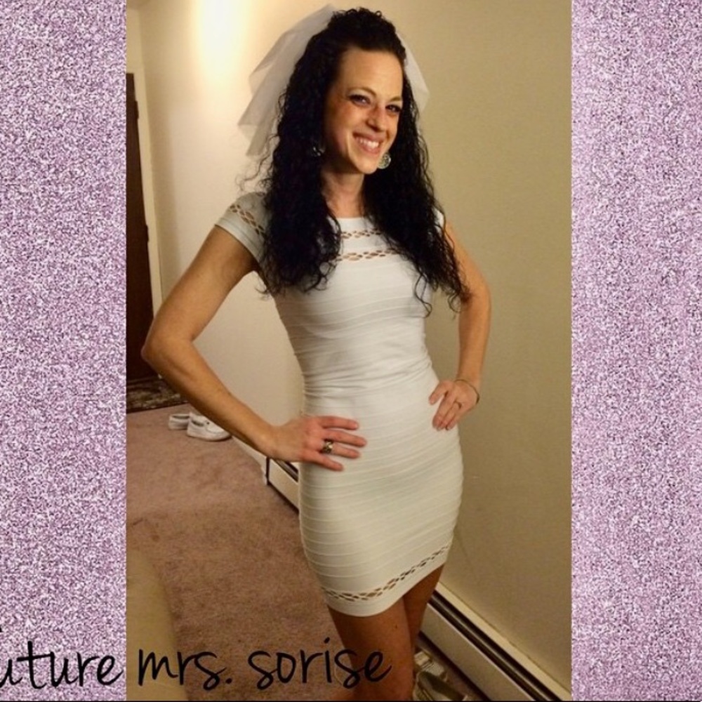 BeBe White BodyCon/Bandage Dress MEDIUM